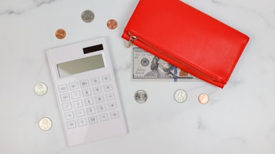 【生活費最適化⑨】「削れる固定費はもうない」と思っていた会社員が、見直しで年50万円を取り戻す究極のコスト最適化ロードマップ